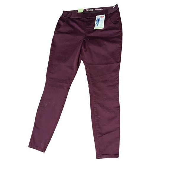 New with tags Signature by Levi Strauss & Co. burgundy colored ￼size 10 MODERN A - Picture 1 of 5